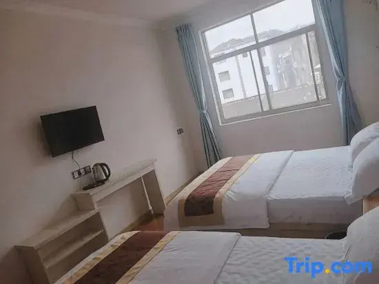 Luxian Huaxi Mountain Villa
