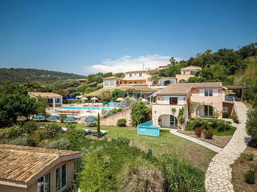 Charming Flat in a Provencal Villa - 2p