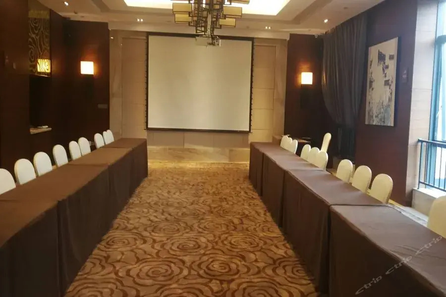 Yitel Trend Ningbo East Xincheng