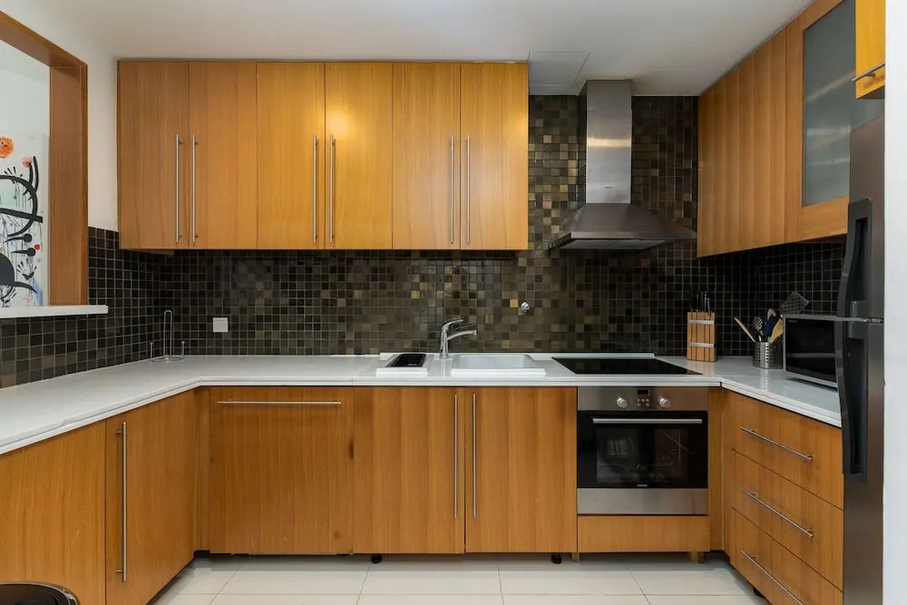 1BR Apt in Prime Location w Marina View Balcony