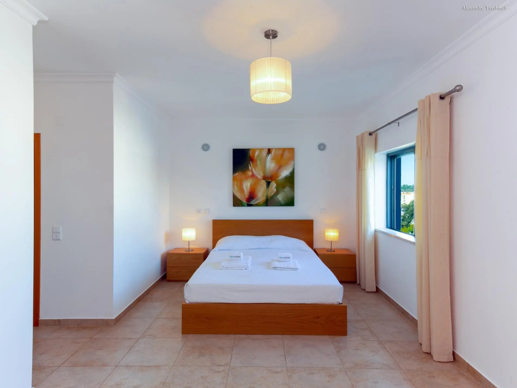 B26 - Palmeiras Top-Floor Apartment
