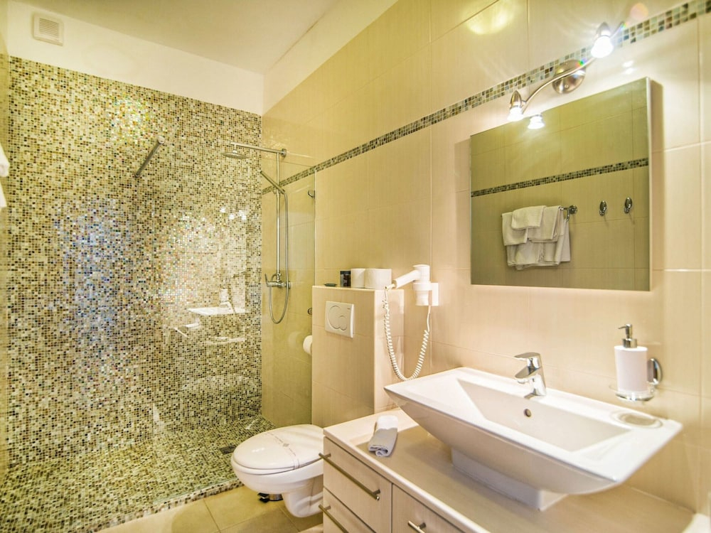 Magnificent Villa in Supetar With Swimming Pool