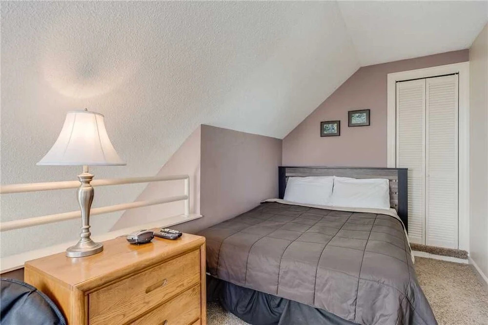 Tennessee Sunshine, 1 Bedroom, Fireplace, WiFi, Pool Access, Sleeps 6