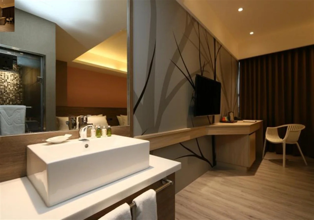 SIX FUKUN HOTEL