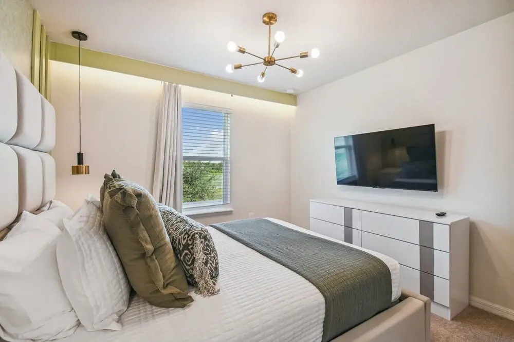 Luxury Villa w/ Pool & Disney Themes Solterra