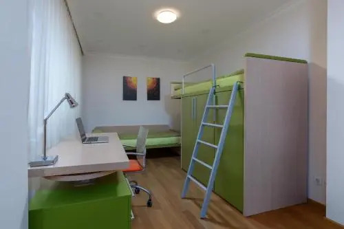 Allee Apartment
