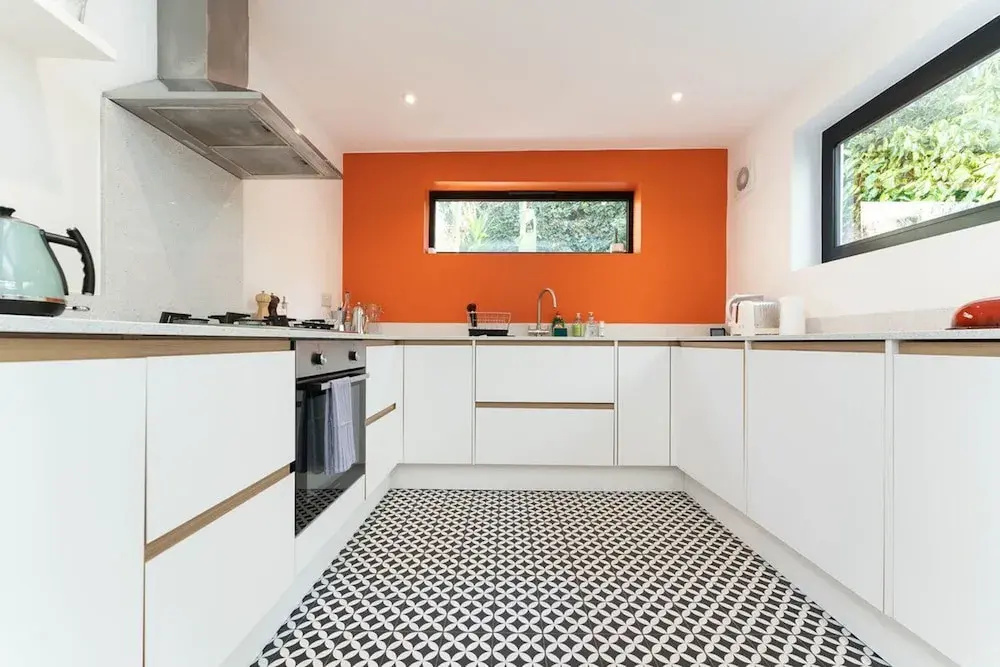 Host Stay Grove Townhouse