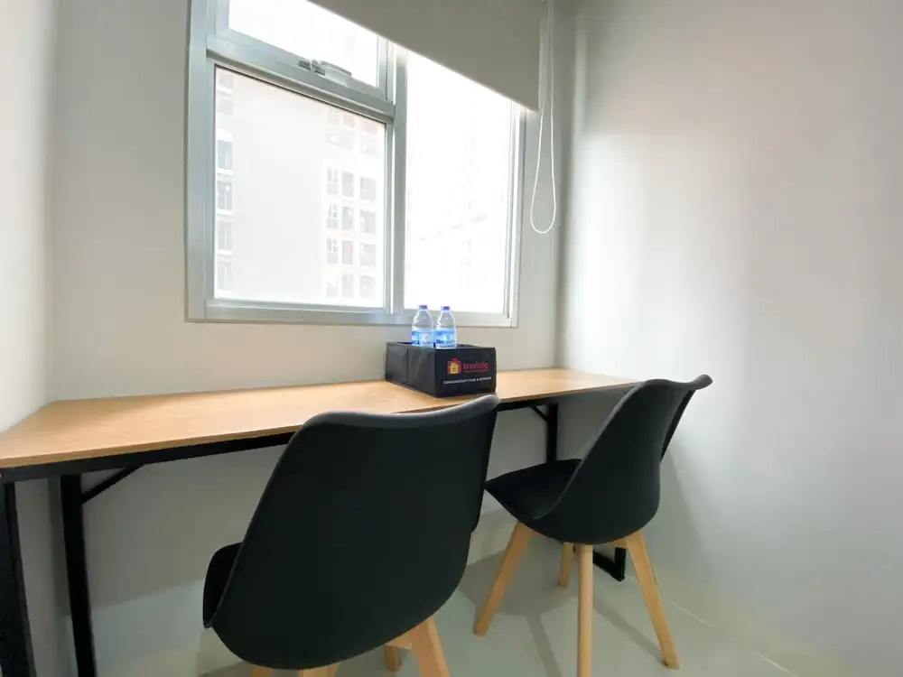 Chic And Cozy Studio Apartment At Transpark Juanda Bekasi