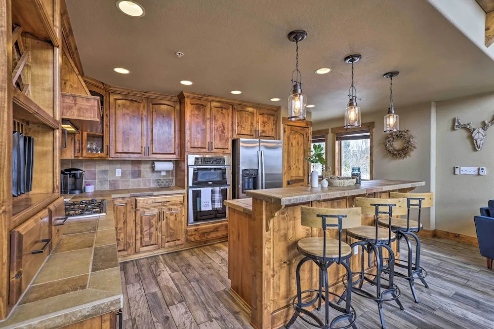Colorado Lodge w/ Mtn Views - 3 Mi to Winter Park!
