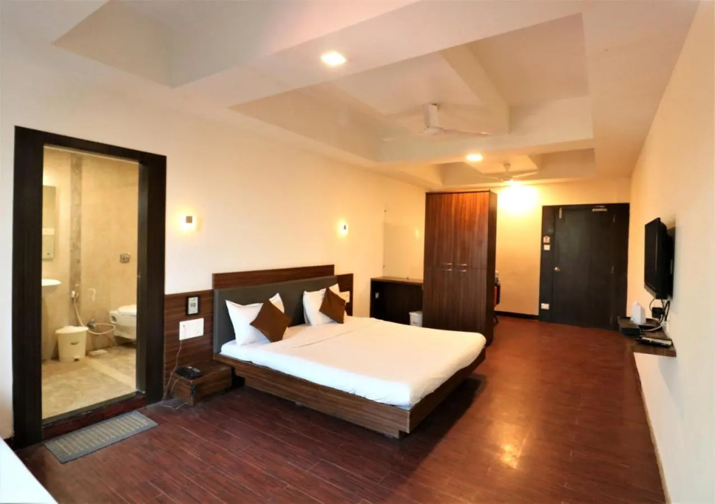 Goverdhan Greens Resort Dwarka l Hotels In Dwarka