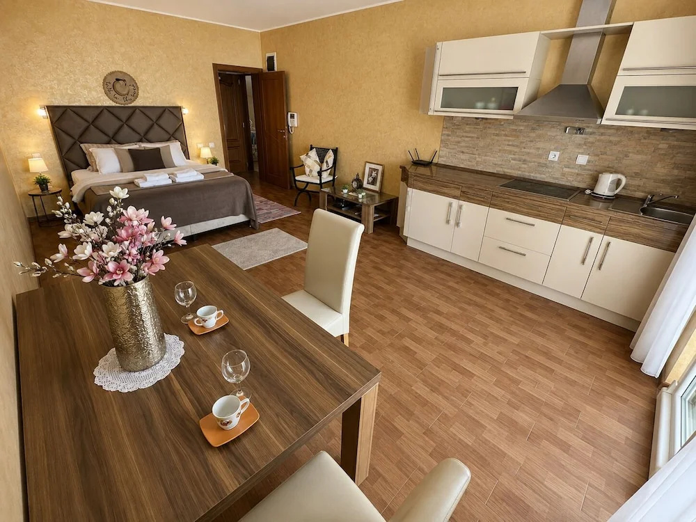 Villa Mare Apartments