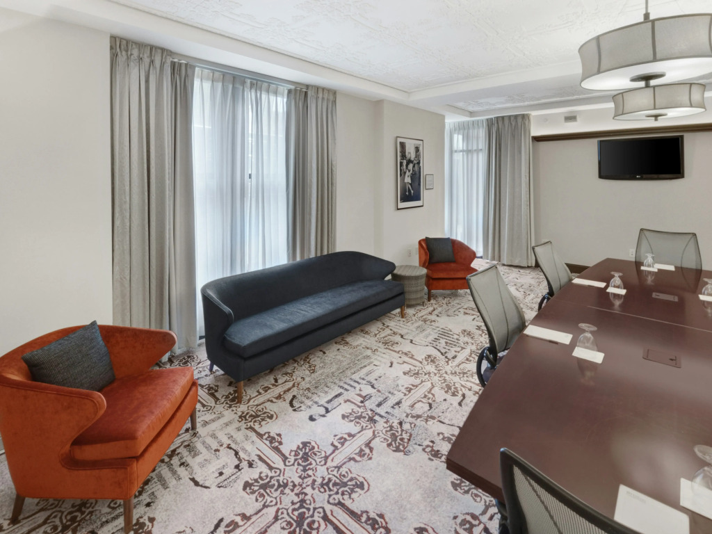 Hilton Garden Inn Milwaukee Downtown