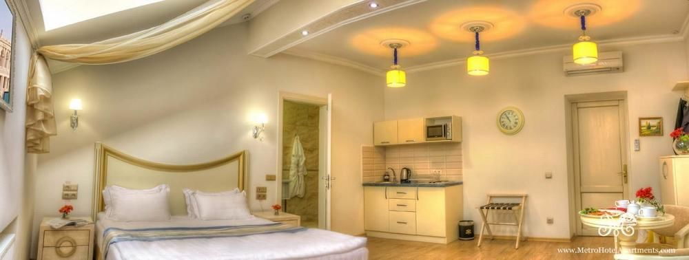 Metro Hotel Apartments