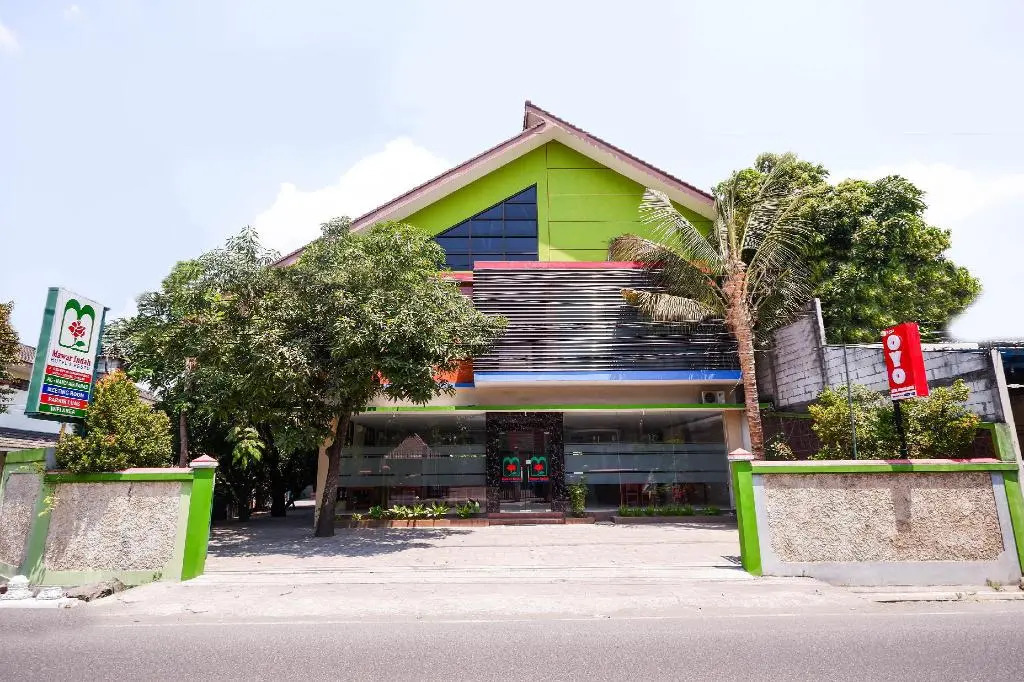 OYO 1532 Mawar Indah Hotel