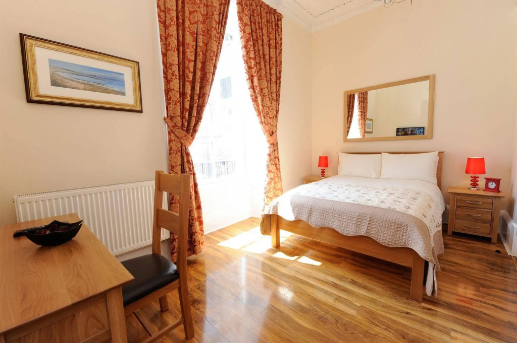Edinburgh City Suites