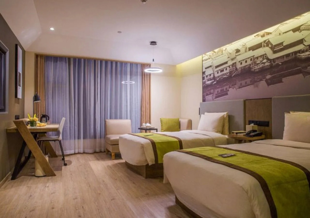 Hangzhou Yunhe Atour Hotel