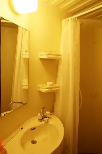 Tiandirenhe Business Hotel