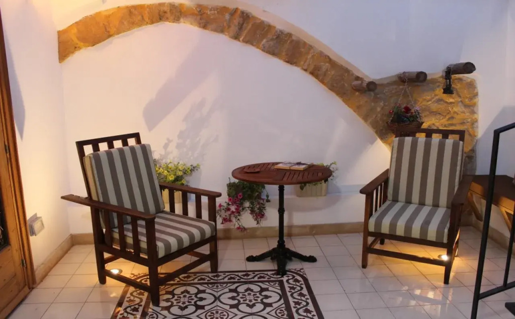 pedieos guest house
