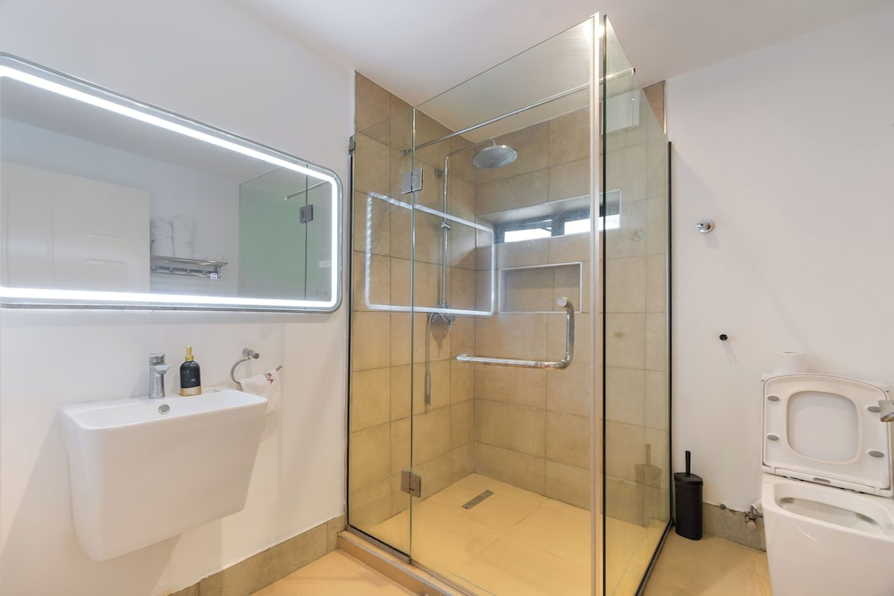 Aima Apartments