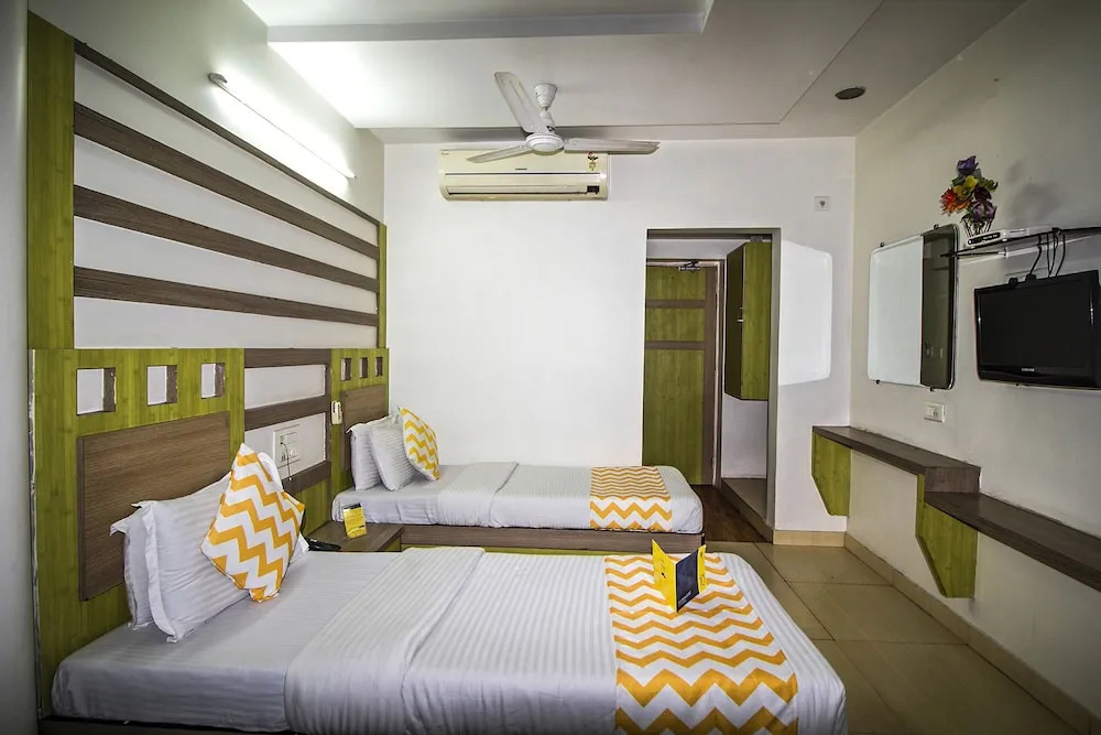 FabHotel Classic Inn Navrangpura