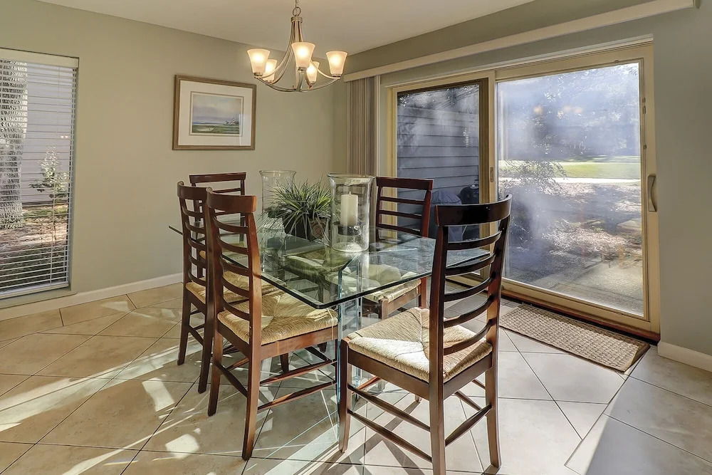 Heritage Villa 2221 by RedAwning