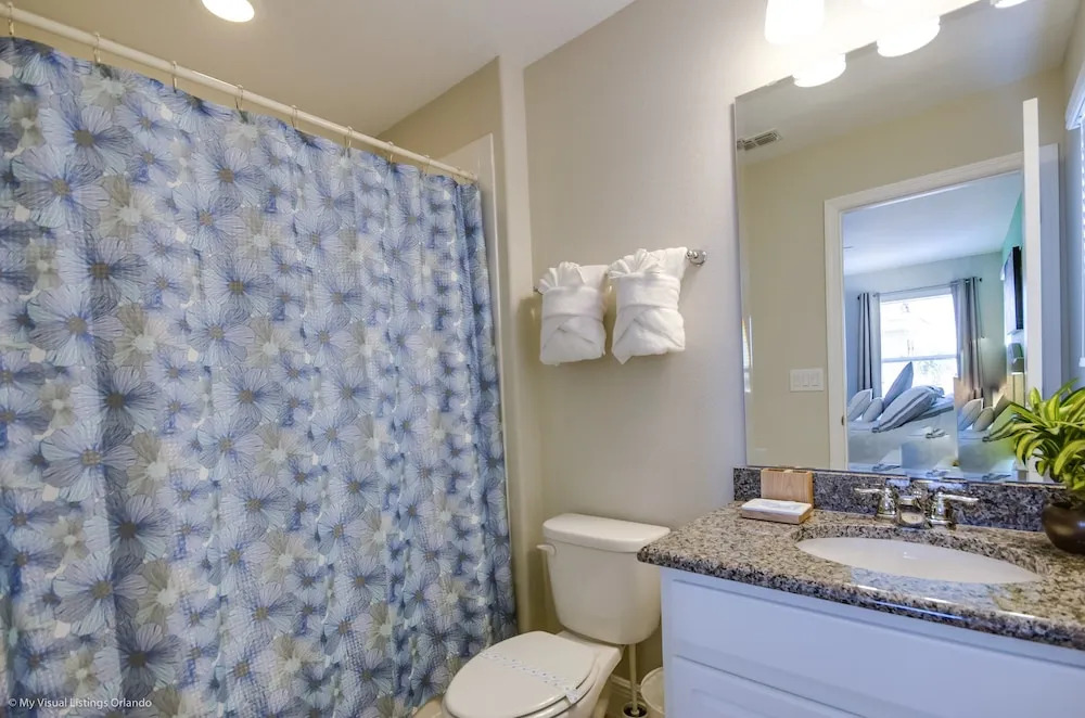 H5294 Ultimate 6 Bedroom 5 Bathroom Home With Pool