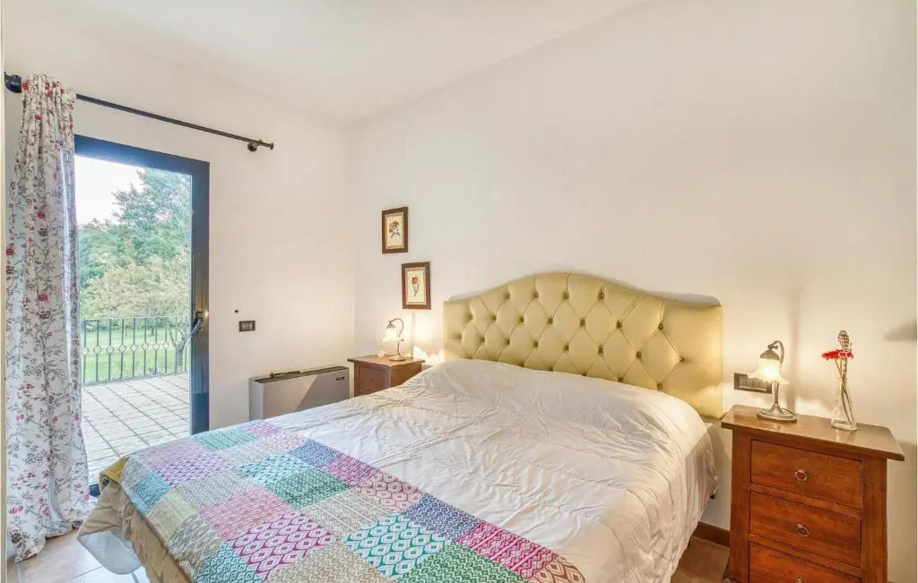 Amazing Home In Umbertide With Kitchen