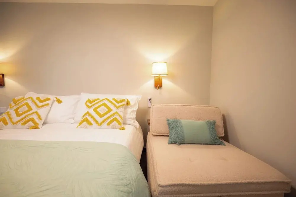 Vayas Residences - Agora