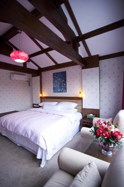 Mountain house boutique Guesthouse(Mufu shop in the ancient city of Lijiang)