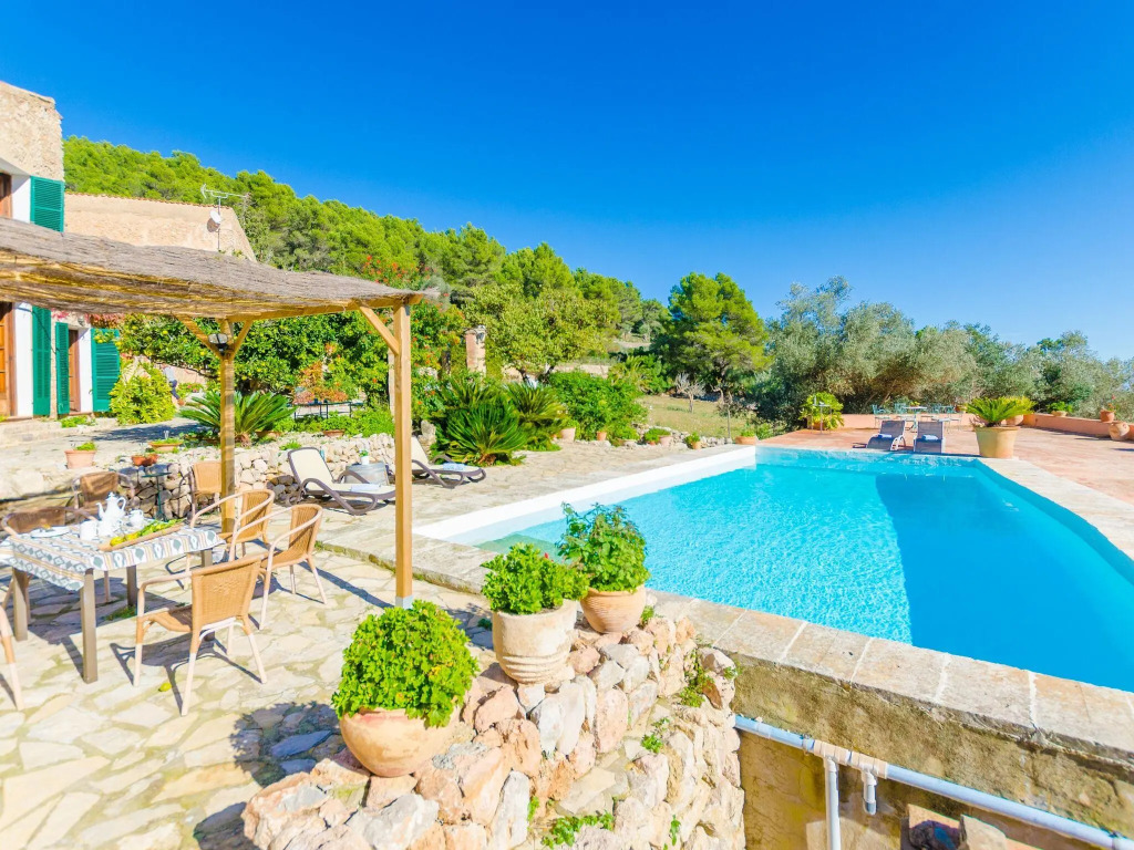SOBREAMUNT - Villa for 6 people in Esporles.