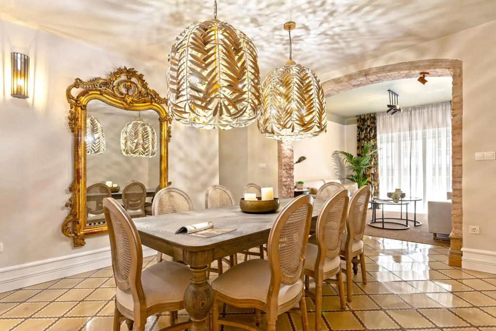 Exclusive 5BD apartment in down town Granada. Recogidas II