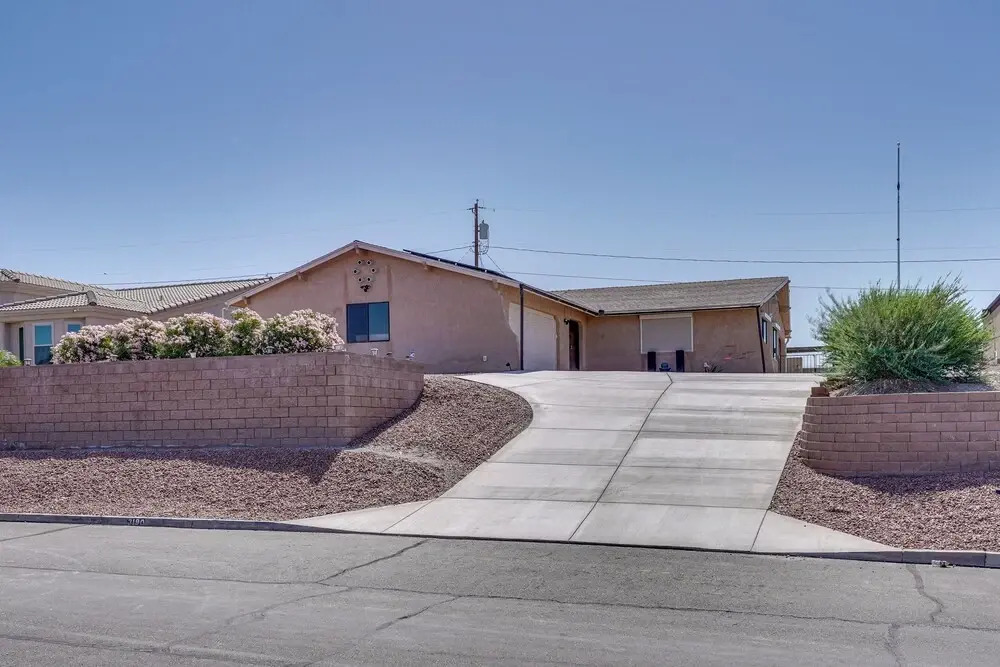 Lake Havasu Vacation Rental 5 Mi to London Bridge!