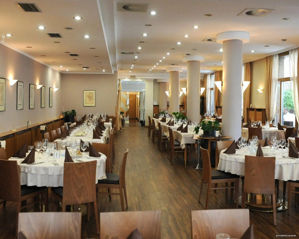 Hotel Piramida