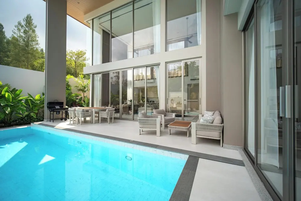 GRAND VIEW Residences Villa with Pool