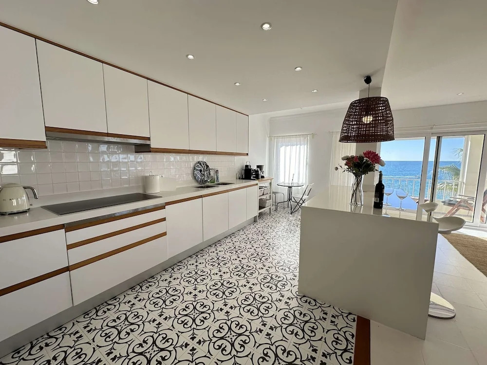 Sea View Quarteira Apartment