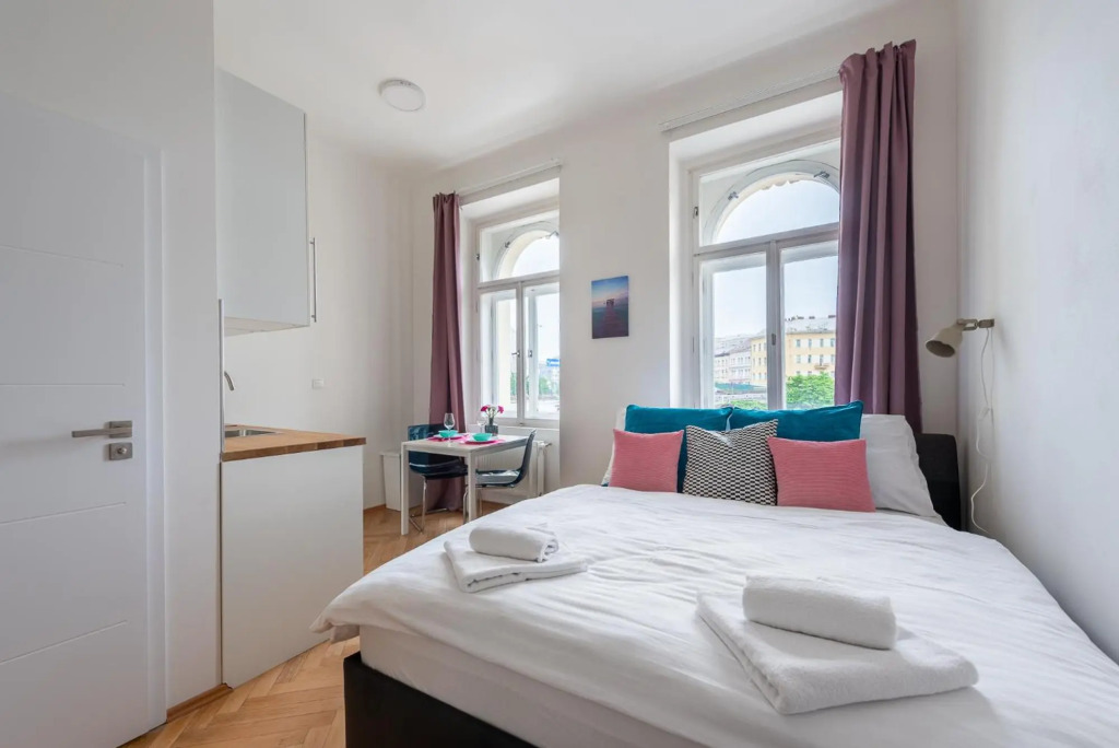 Residence Tesnov Apartments Near The Old Town - Easy Self Check in