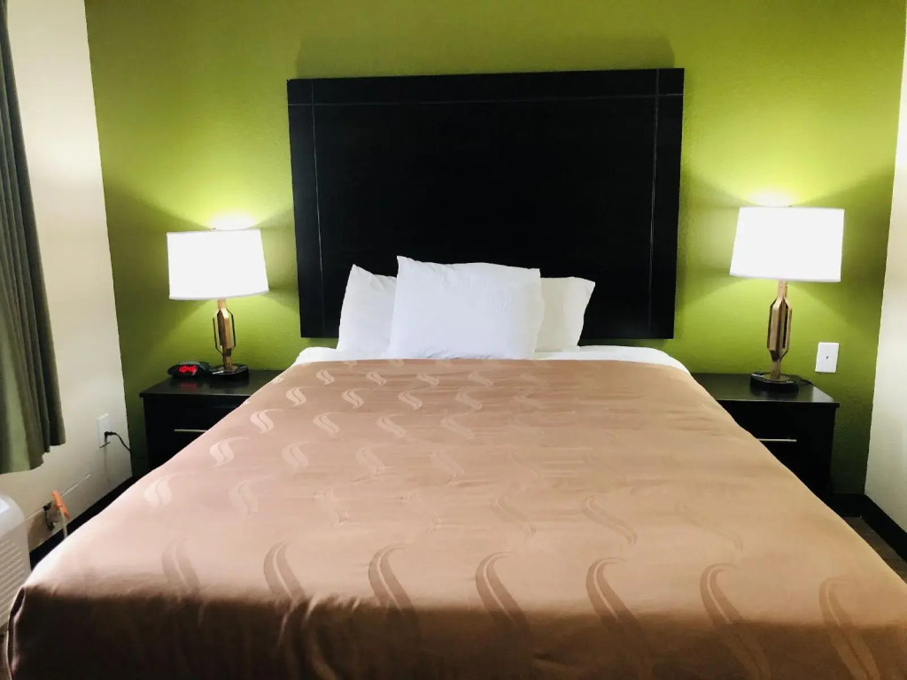 Quality Inn & Suites Lake Charles South