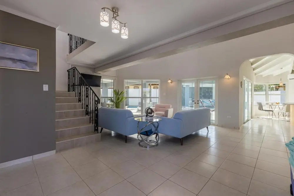 4BR 4BA Villa w Private Pool Eagle Palm Beach