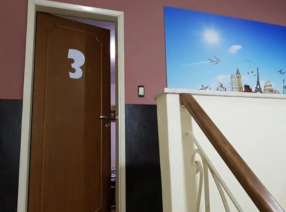 Random Hostel