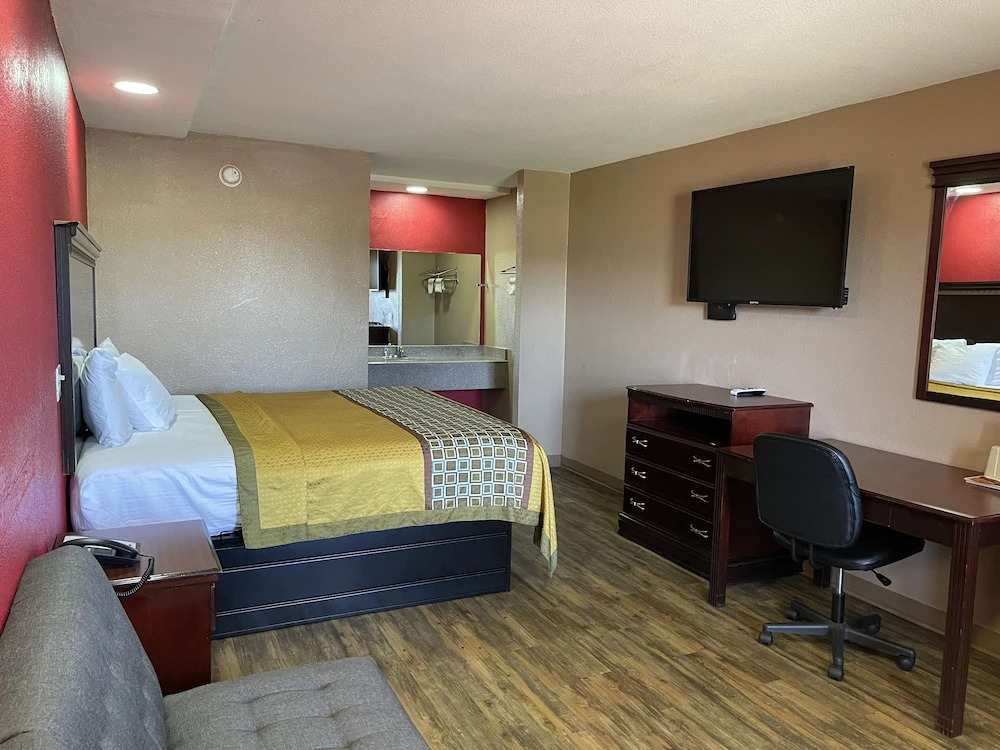 Deluxe Inn