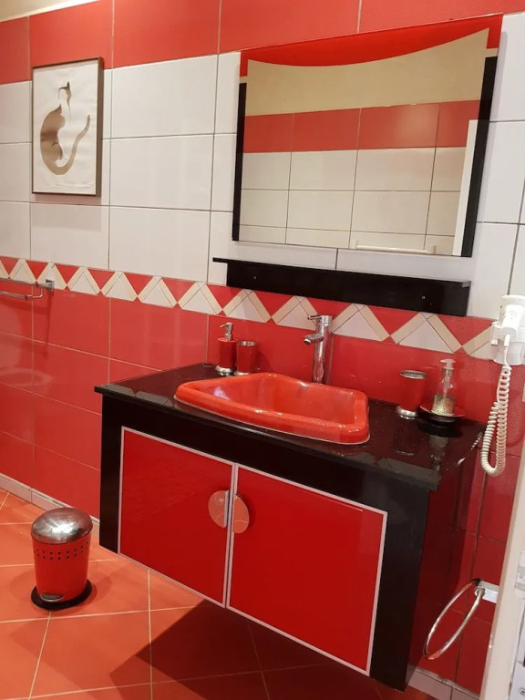 Europa mirlef t aventur Guest House