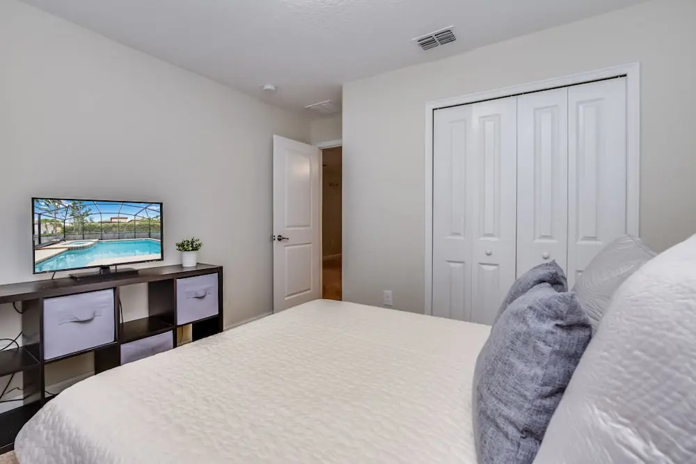 5421 Solterra Circle