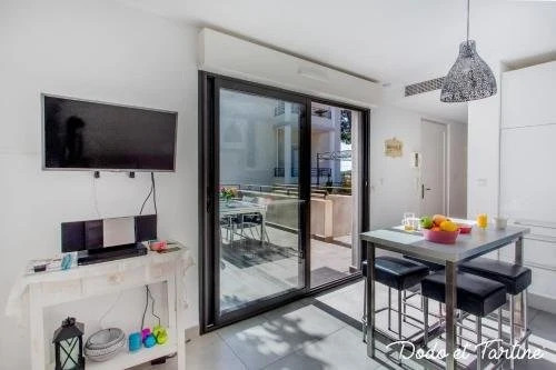 Delightful 2-Berooms With Terrace