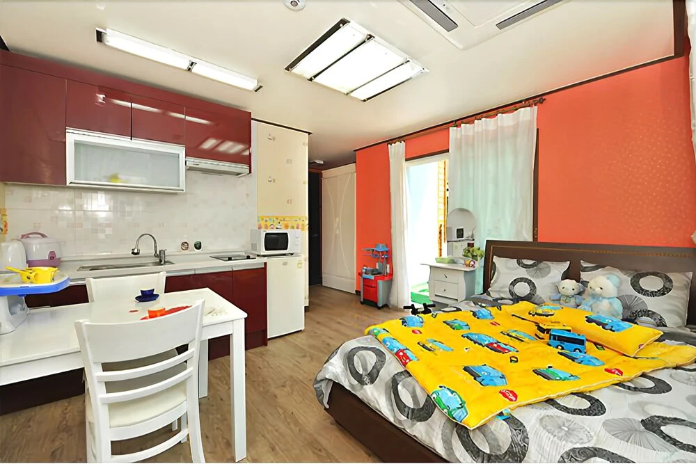 Gapyong Arno Kids Spa Pension