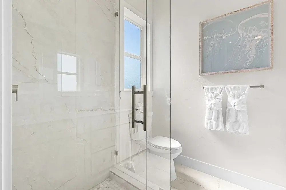 261/265 Canal Estates: 12br, Pools & Spas, Water Views 11 Bedroom Home
