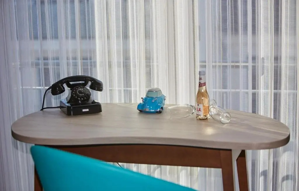 Bernstein Hotel "50`s Seaside Motel"