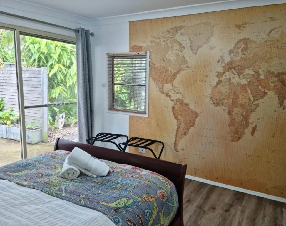 Swanway family holiday home - 15 min walk to beach, seconds to lake