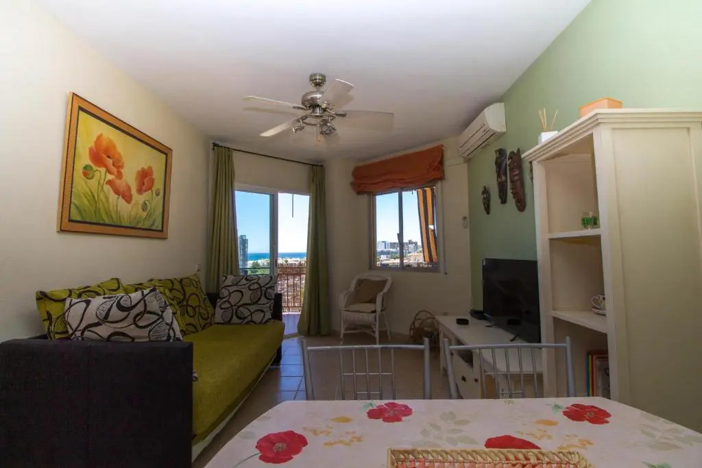 Santa Amalia 51 by IVI Real Estate