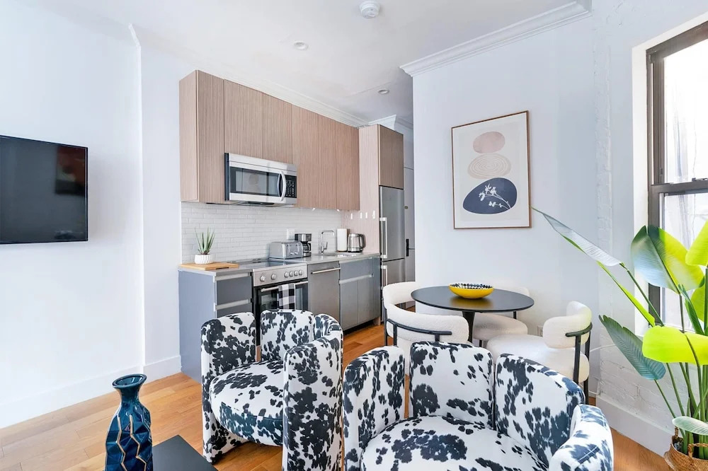 1288-5fs New Renovated 2 Bedrooms in UES
