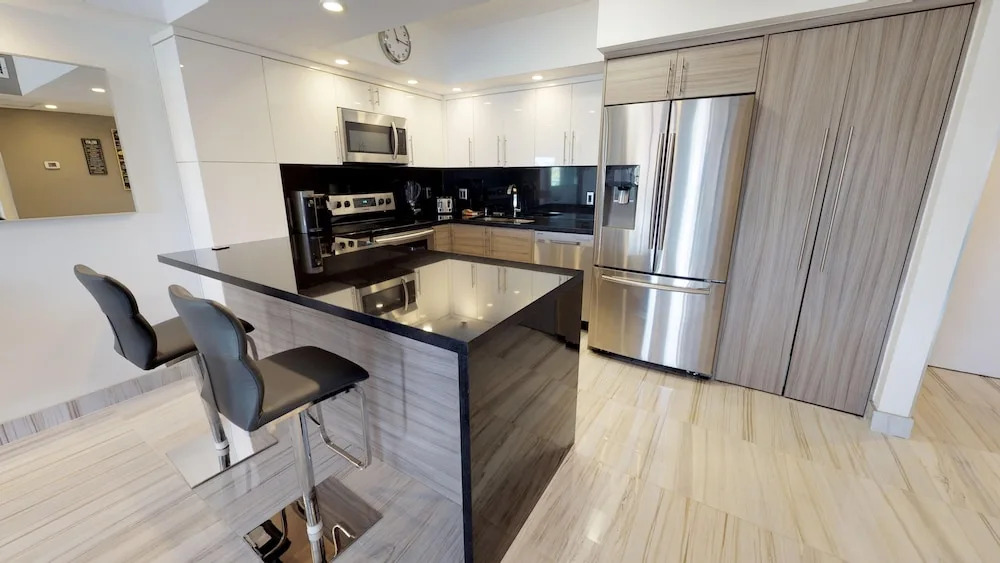 19370 Collins Ave # 426